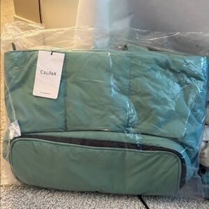 NWT CALPAK Expandable Laptop Tote Sage